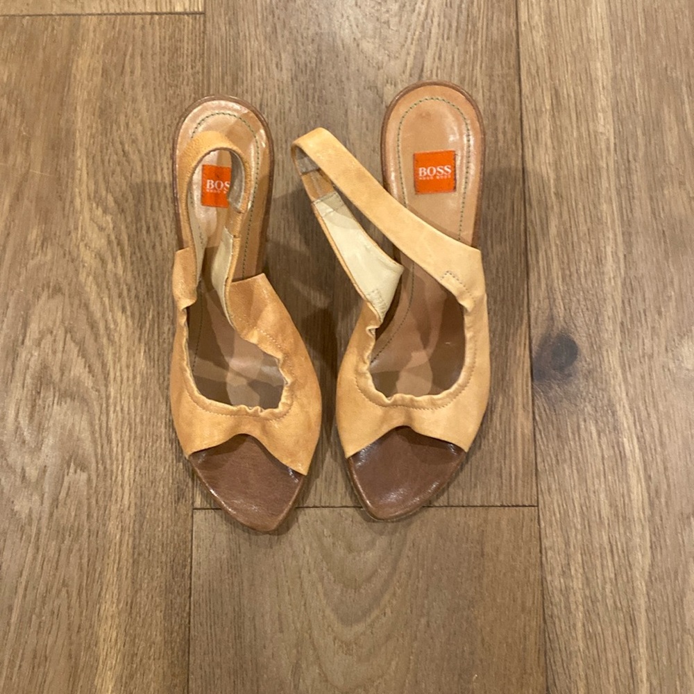 Boss high heels, tan, brown heel, never worn